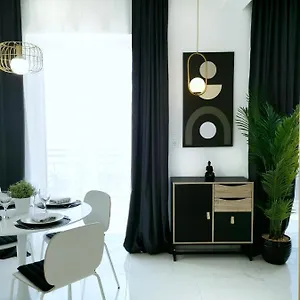 https://el-central-studio.rethymnohotels.net